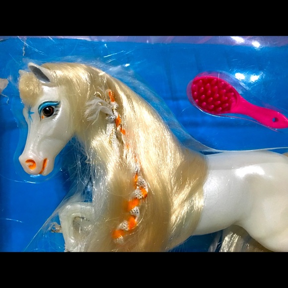 DAPPLES BREYER HORSE 90s Mare Dancer w/Brush & PGK - Picture 3 of 11